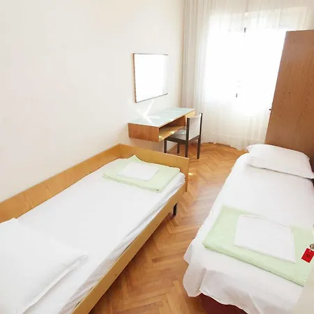 Dubravka * Podgora (Split-Dalmatia)